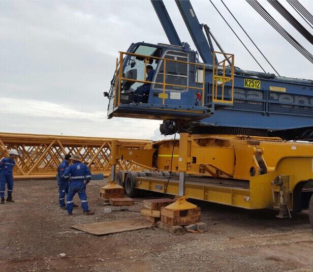 Vận chuyển máy công trình cơ giới siêu trường siêu trọng